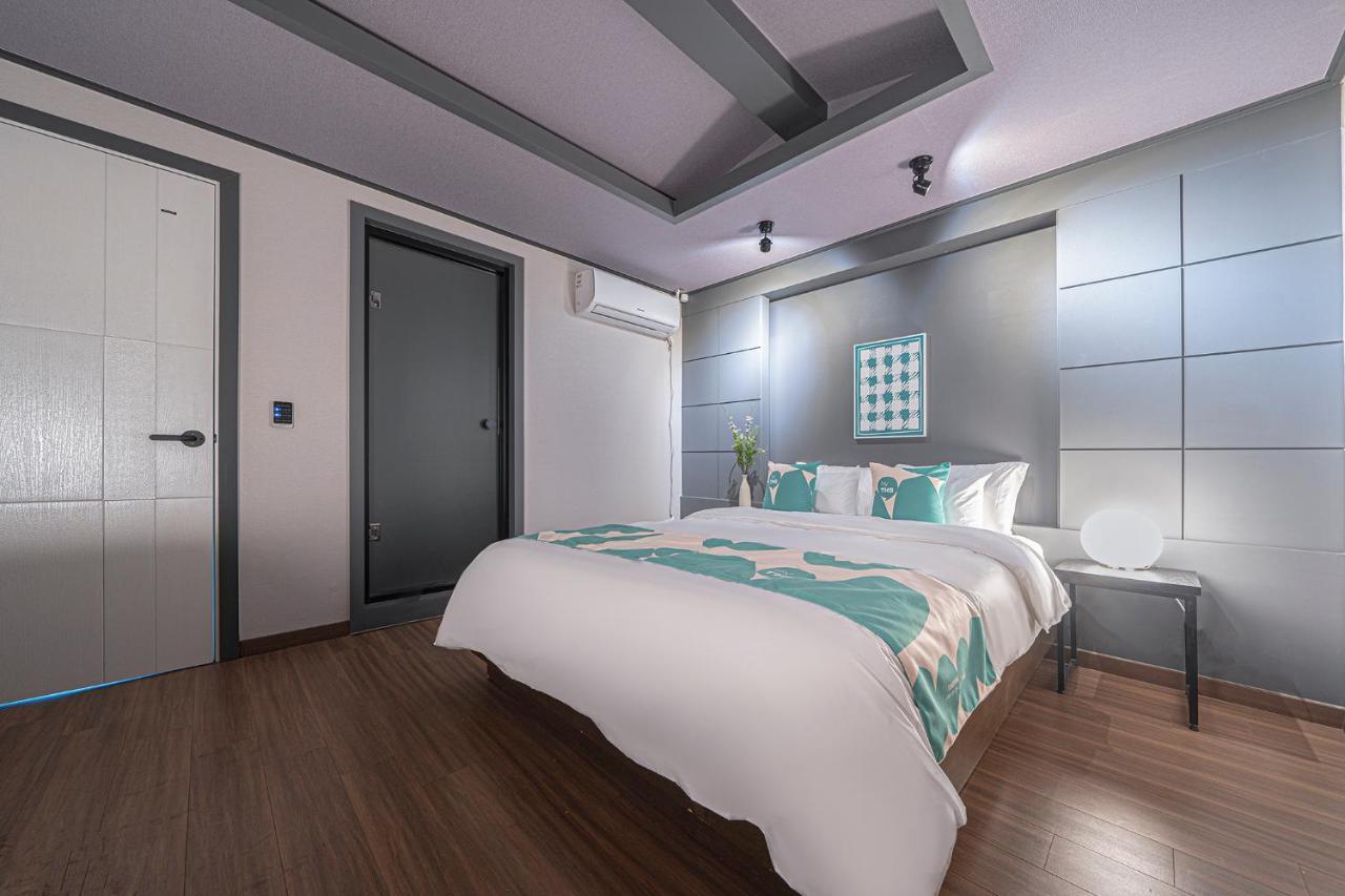 By Ths Valentine Hotel Incheon Siheung Eksteriør billede