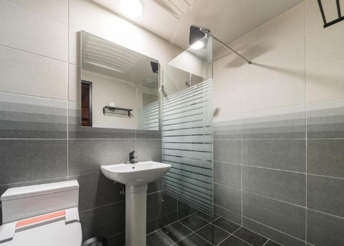 By Ths Valentine Hotel Incheon Siheung Eksteriør billede